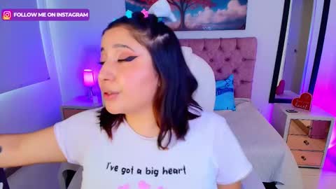 Emma Monserratt online show from November 2025 06:20:02 PM