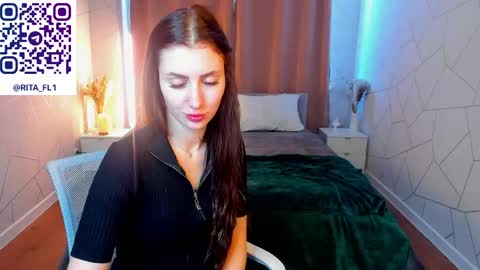 Snapshot of emma_myer chatting on April 2026 01:41:01 AM Emma Myer online show from April 2026 01:41:01 AM