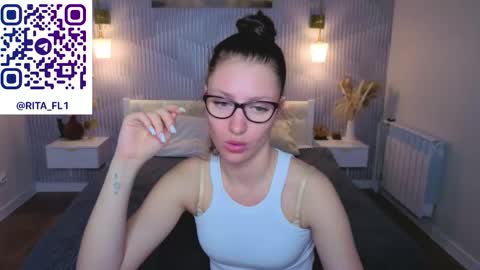 Snapshot of emma_myer chatting on April 2026 02:26:02 AM Emma Myer online show from April 2026 02:26:02 AM
