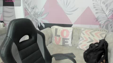 Emma online show from January 2025 06:20:02 PM