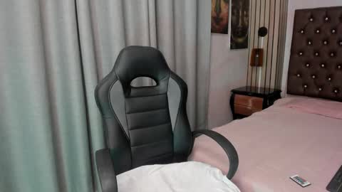 Emma online show from February 2025 09:35:02 PM