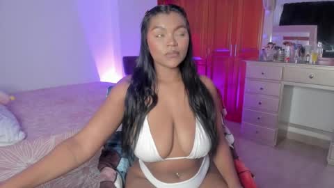 Emma online show from September 2025 05:47:02 PM