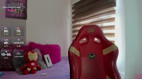 Snapshot of emma_soffia_ chatting on June 2026 07:05:01 PM EMMA online show from June 2026 07:05:01 PM
