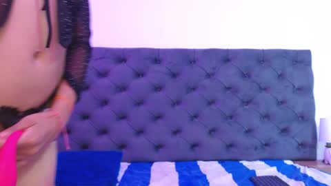 Emma... online show from April 2026 12:11:02 PM