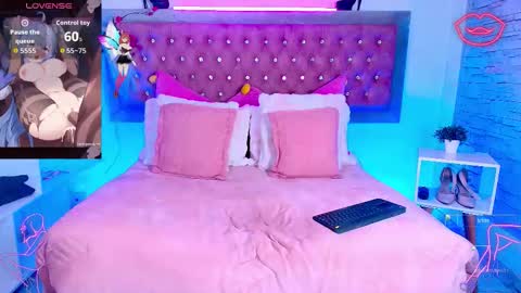 neko  online show from November 2025 08:42:02 PM