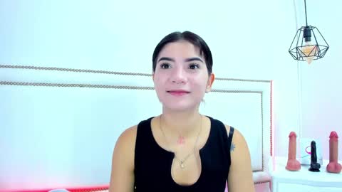 Snapshot of emmaa_sandoval chatting on May 2026 04:03:02 PM Emma online show from May 2026 04:03:02 PM
