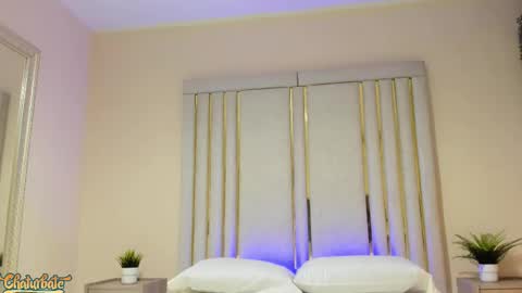 emmaahills online show from November 2025 11:36:02 AM