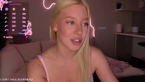 emmaandjake online show from June 2026 09:39:02 PM
