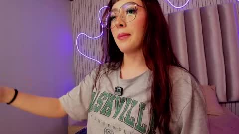 Snapshot of emmabanner chatting on March 2026 07:03:02 PM Natalia online show from March 2026 07:03:02 PM