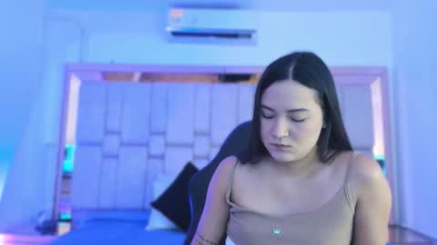 Snapshot of emmabeel chatting on September 2025 11:45:02 AM Emma online show from September 2025 11:45:02 AM