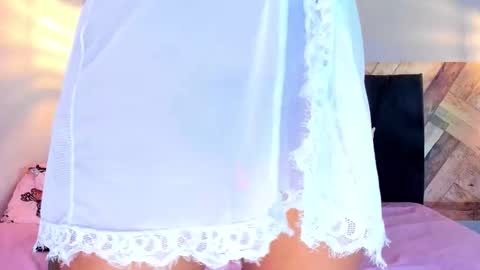 Snapshot of emmabrantt chatting on February 2026 02:10:01 AM Emma Brant online show from February 2026 02:10:01 AM