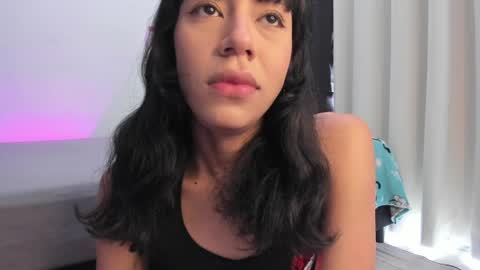 Snapshot of emmaclark_1 chatting on May 2026 08:48:02 PM emmaclark_1 online show from May 2026 08:48:02 PM