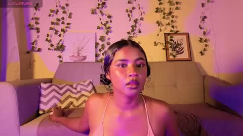 Emma online show from October 2025 02:35:01 AM