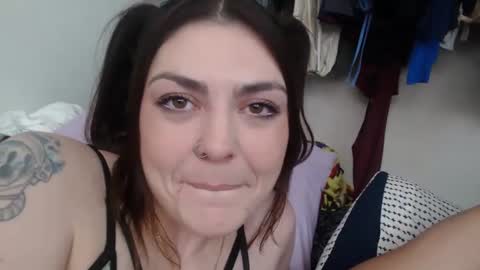 Snapshot of emmadoingit chatting on February 2025 12:41:01 AM Emma and Ali Gettin Freakyy online show from February 2025 12:41:01 AM
