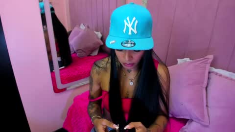 Snapshot of emmaebony_ chatting on May 2026 03:02:01 AM emmaebony_ online show from May 2026 03:02:01 AM