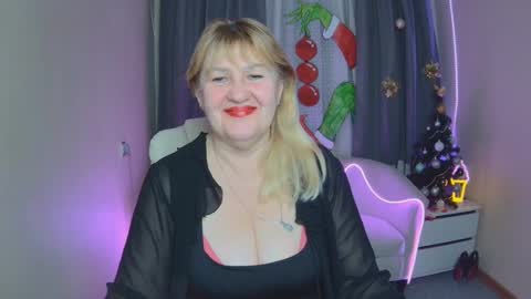 emmaellison924117 online show from December 2025 07:24:01 AM