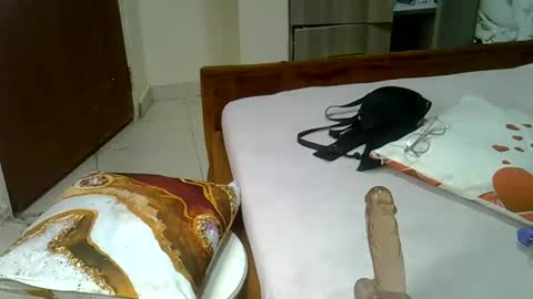 Snapshot of emmaflinn chatting on February 2025 11:16:01 PM Emma online show from February 2025 11:16:01 PM