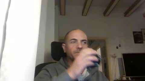 Snapshot of emmagold123 chatting on December 2024 04:34:02 AM Ariel online show from December 2024 04:34:02 AM