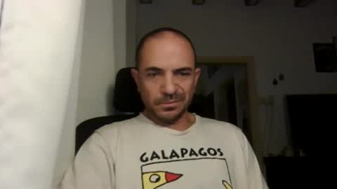 Snapshot of emmagold123 chatting on December 2024 04:44:02 AM Ariel online show from December 2024 04:44:02 AM