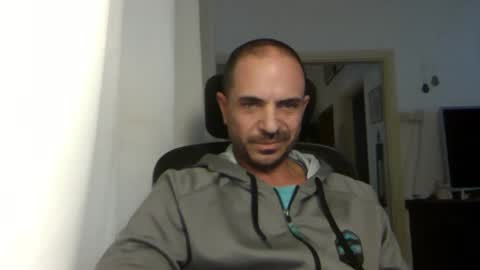 Snapshot of emmagold123 chatting on December 2024 12:23:02 PM Ariel online show from December 2024 12:23:02 PM