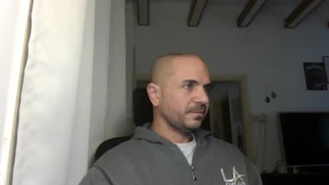 Snapshot of emmagold123 chatting on December 2024 07:55:01 AM Ariel online show from December 2024 07:55:01 AM