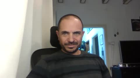 Snapshot of emmagold123 chatting on February 2025 04:47:01 PM Ariel online show from February 2025 04:47:01 PM