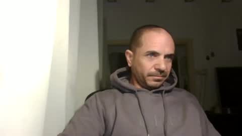 Snapshot of emmagold123 chatting on February 2025 02:49:01 AM Ariel online show from February 2025 02:49:01 AM