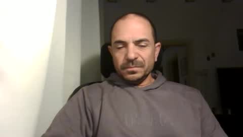 Snapshot of emmagold123 chatting on February 2025 03:35:02 AM Ariel online show from February 2025 03:35:02 AM