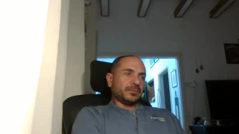 Snapshot of emmagold123 chatting on March 2025 10:52:02 PM Ariel online show from March 2025 10:52:02 PM