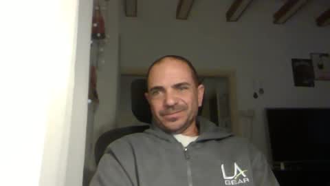 Snapshot of emmagold123 chatting on March 2025 04:13:01 AM Ariel online show from March 2025 04:13:01 AM