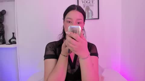 Snapshot of emmajohanson chatting on February 2026 07:50:02 PM emmajohanson online show from February 2026 07:50:02 PM