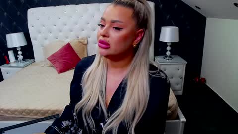 Emma Mavis online show from January 2025 06:54:01 AM