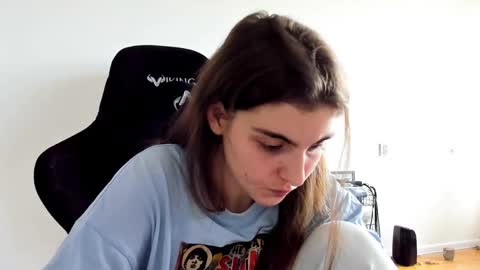 Emma online show from September 2025 11:24:01 AM