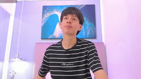 Snapshot of emmanuel_bart chatting on December 2024 09:09:01 PM Emmanuel Bart online show from December 2024 09:09:01 PM