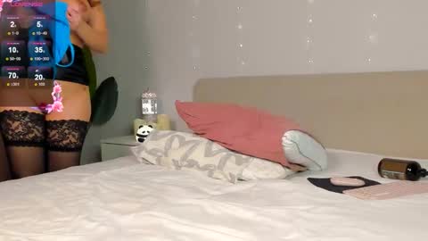 Snapshot of emmanuelleee chatting on March 2026 07:27:02 AM emmanuelleee online show from March 2026 07:27:02 AM