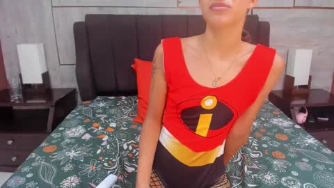 Snapshot of emmapetty chatting on October 2025 11:02:01 PM Emmapetty online show from October 2025 11:02:01 PM