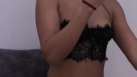 Emma online show from May 2026 08:38:02 PM