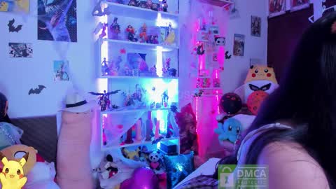 Emma online show from October 2025 06:37:01 PM