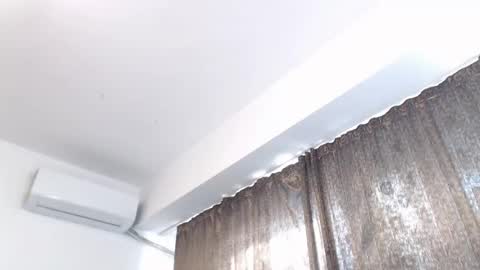 Emma online show from February 2025 09:42:01 AM