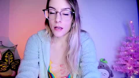 Snapshot of emmaterrestrial chatting on December 2024 01:26:02 AM RH-NEGATIVE GREEN-EYED BAELIEN online show from December 2024 01:26:02 AM