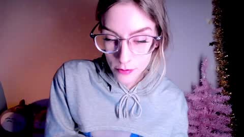 Snapshot of emmaterrestrial chatting on January 2025 06:51:01 PM RH-NEGATIVE GREEN-EYED BAELIEN online show from January 2025 06:51:01 PM