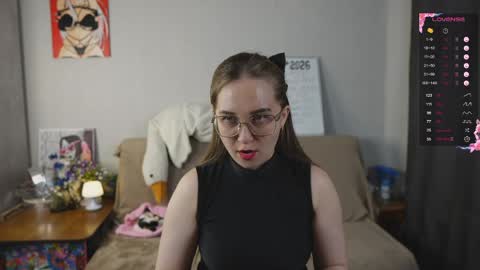 Snapshot of emmatiny chatting on May 2026 07:00:01 PM Mia online show from May 2026 07:00:01 PM