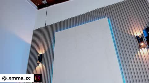 emmazc_ online show from March 2026 07:57:02 PM