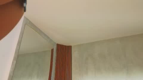 Snapshot of emmi_collins chatting on June 2026 07:57:02 PM emmi_collins online show from June 2026 07:57:02 PM