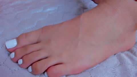 Emmi online show from December 2024 08:12:02 PM