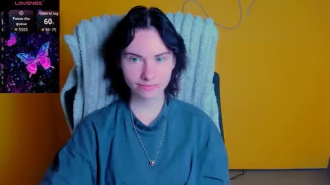 Snapshot of emmi_rossum chatting on May 2026 05:38:02 AM Emmi online show from May 2026 05:38:02 AM