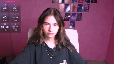Snapshot of emmi_rossum chatting on June 2026 05:19:02 AM Emmi online show from June 2026 05:19:02 AM