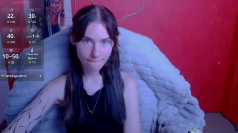 Snapshot of emmi_rossum chatting on June 2026 11:15:01 AM Emmi online show from June 2026 11:15:01 AM
