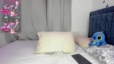 Emmie online show from October 2025 09:26:02 PM