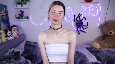 emmie_everly online show from July 2026 12:55:01 PM